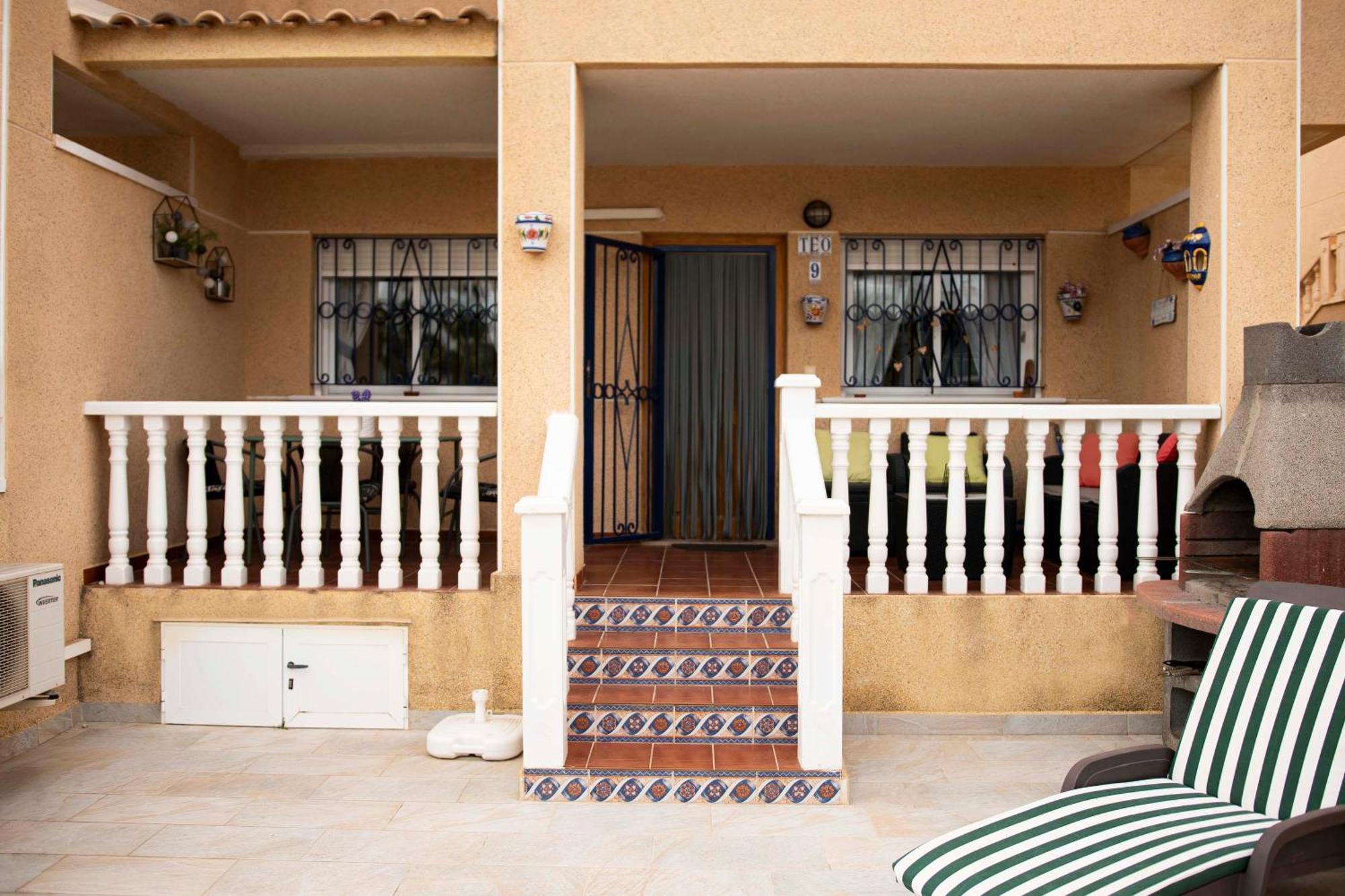Villa Sunny Getaway In Orihuela Costa à Dehesa de Campoamor  Extérieur photo