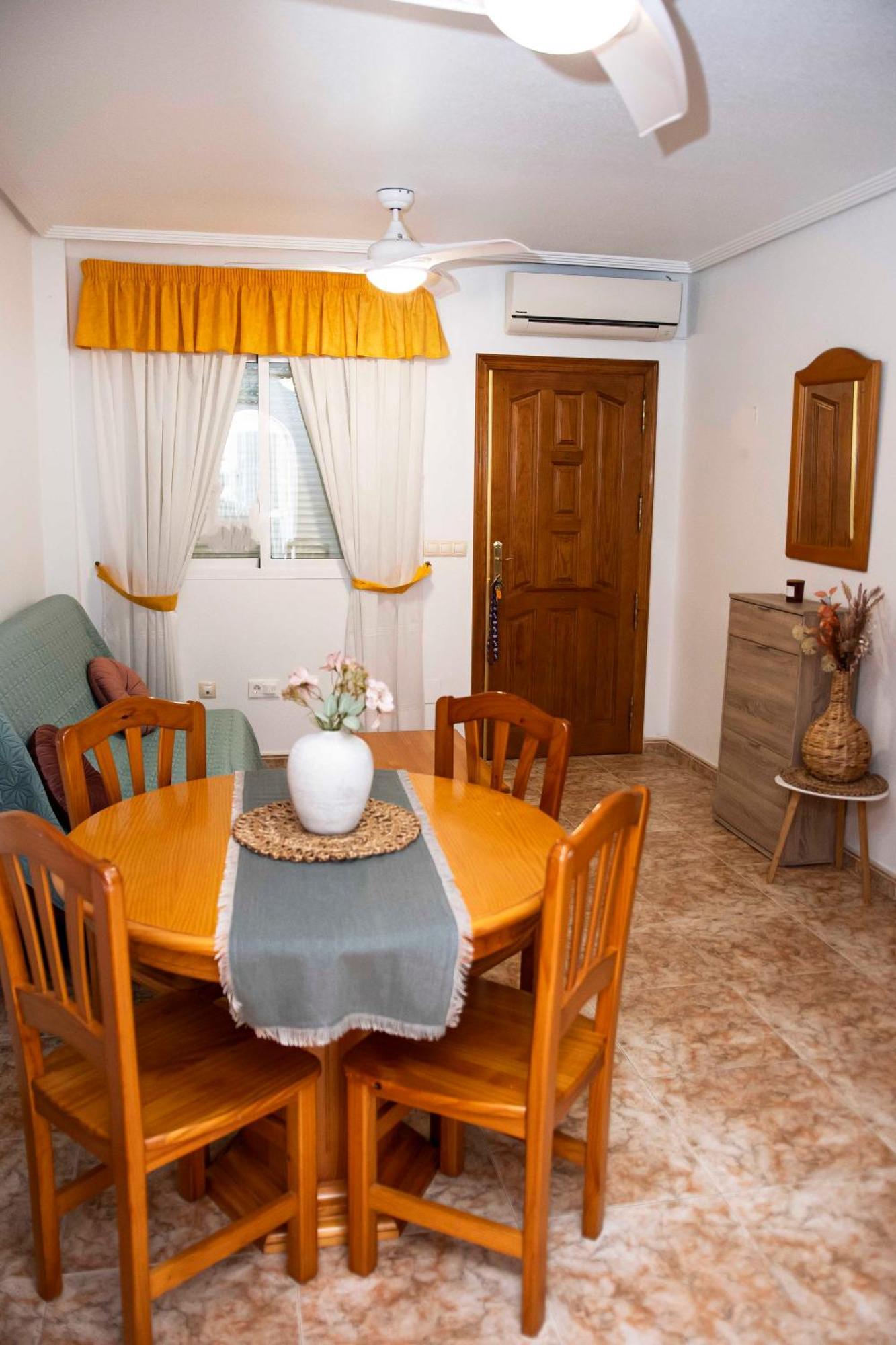 Villa Sunny Getaway In Orihuela Costa à Dehesa de Campoamor  Extérieur photo